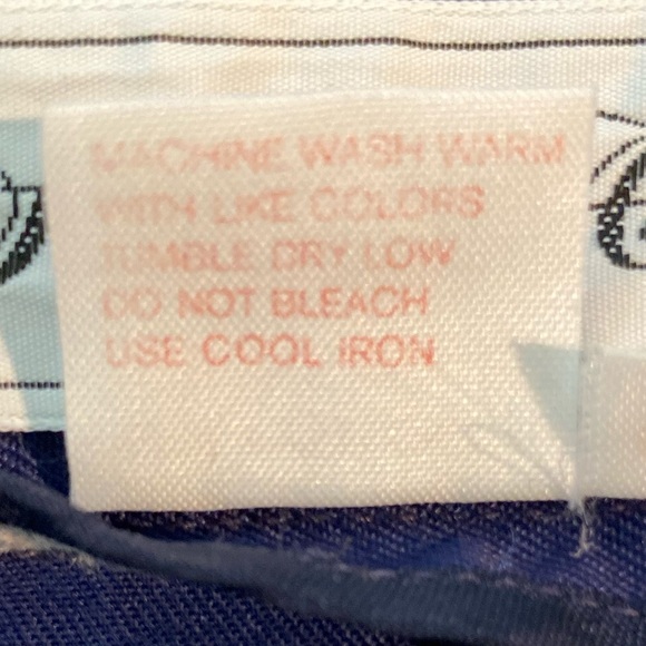 ❄️Saks Fifth Avenue Pleated Women’s Pants❄️ - Picture 4 of 14